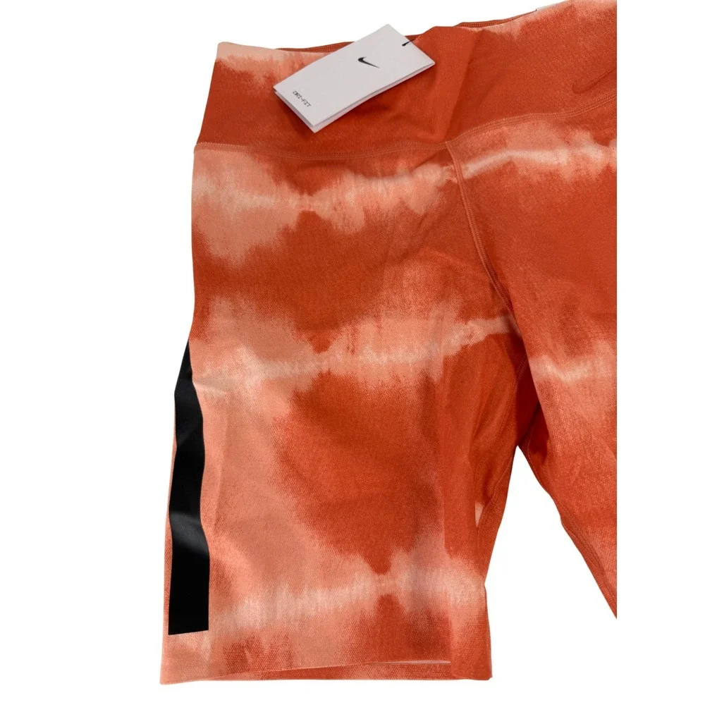 Nike Women's One Luxe‎ 7